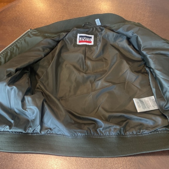 Levi’s diamond Quilted army green fall jacket size medium - Picture 8 of 10